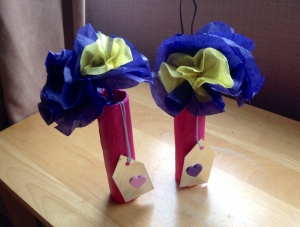 Paper flowers (Mummy to the rescue!)